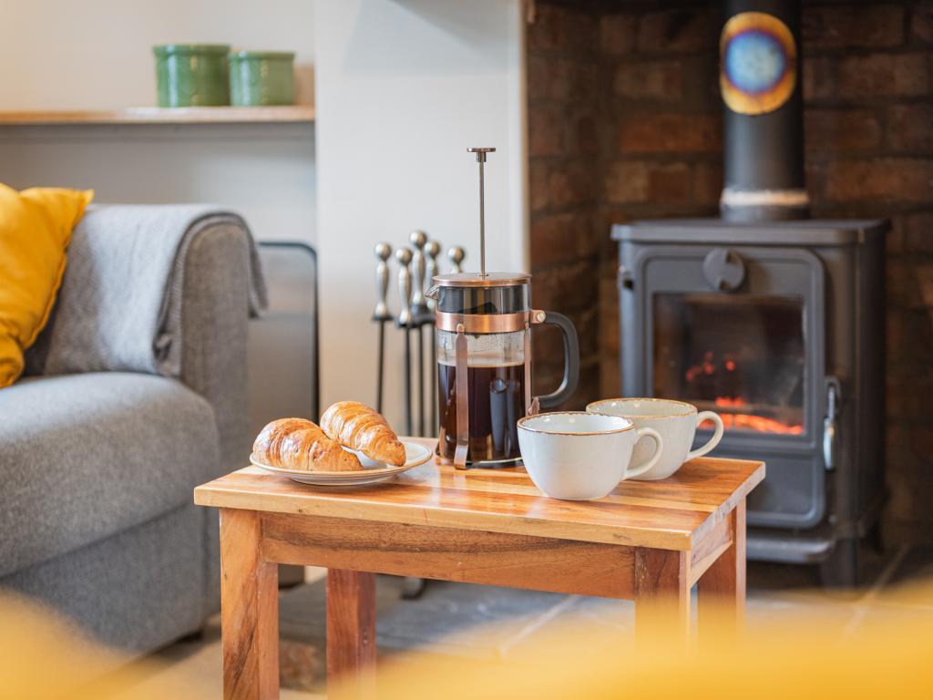 Walnut Cottage - Ulverston, listing photograph 3