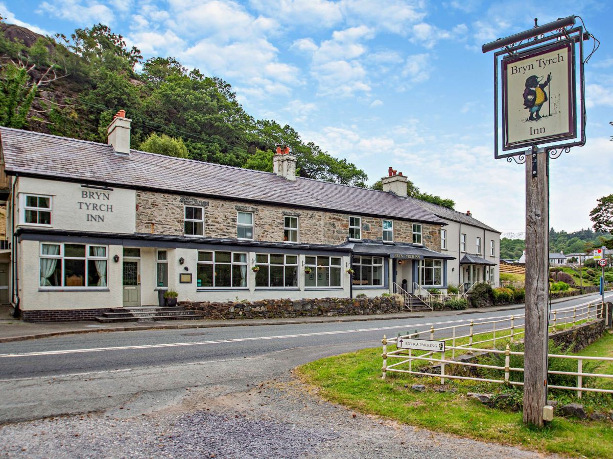 The Bryn At Capel