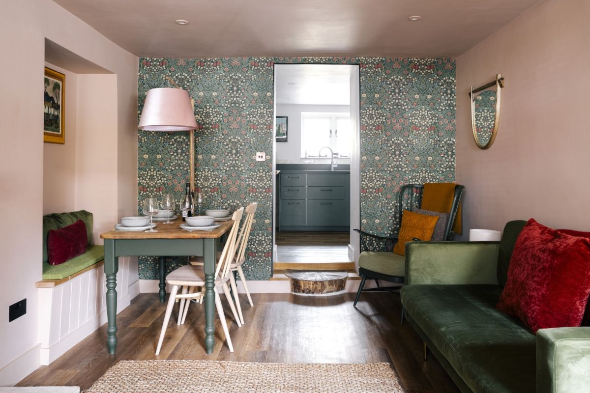 The Chairmakers Cottage, listing photograph 2