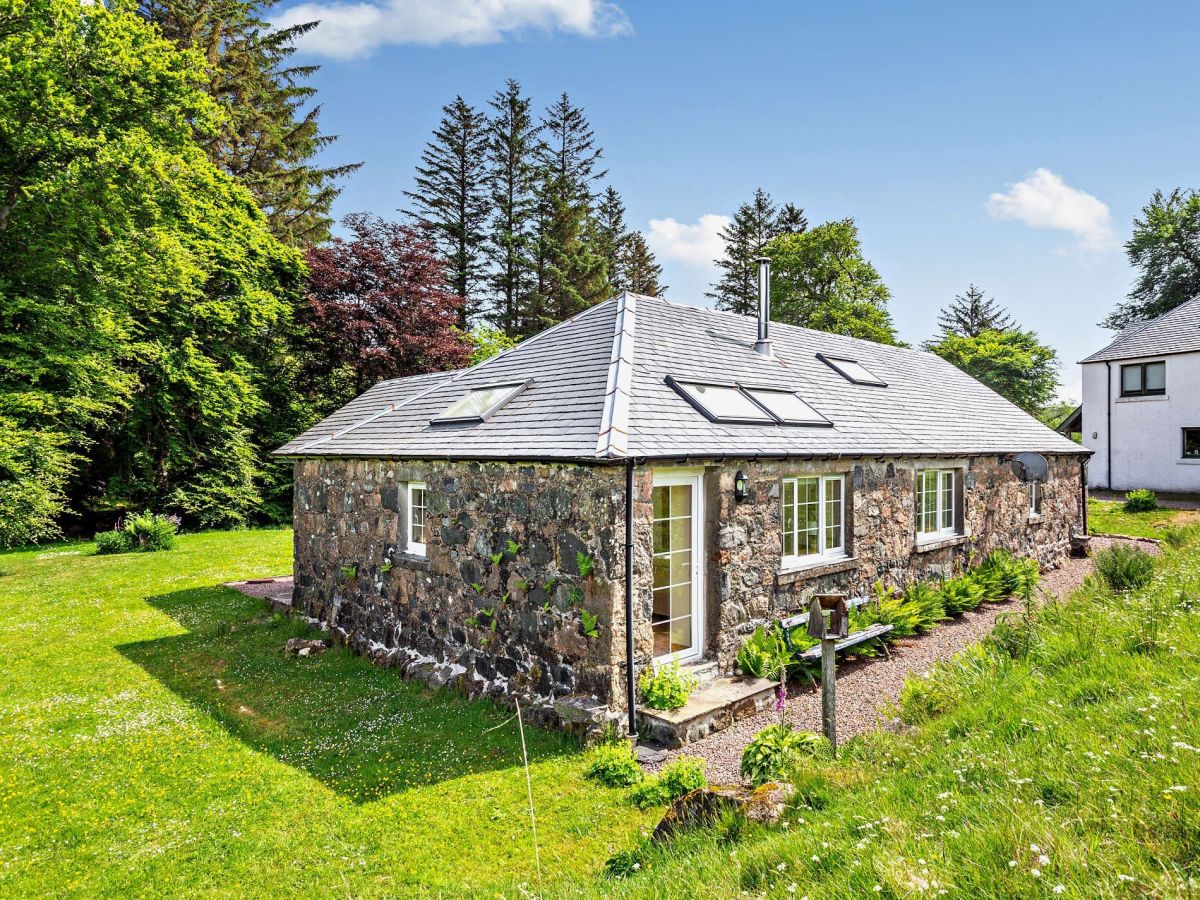 Shepherds Cottage - Erracht, listing photograph 5