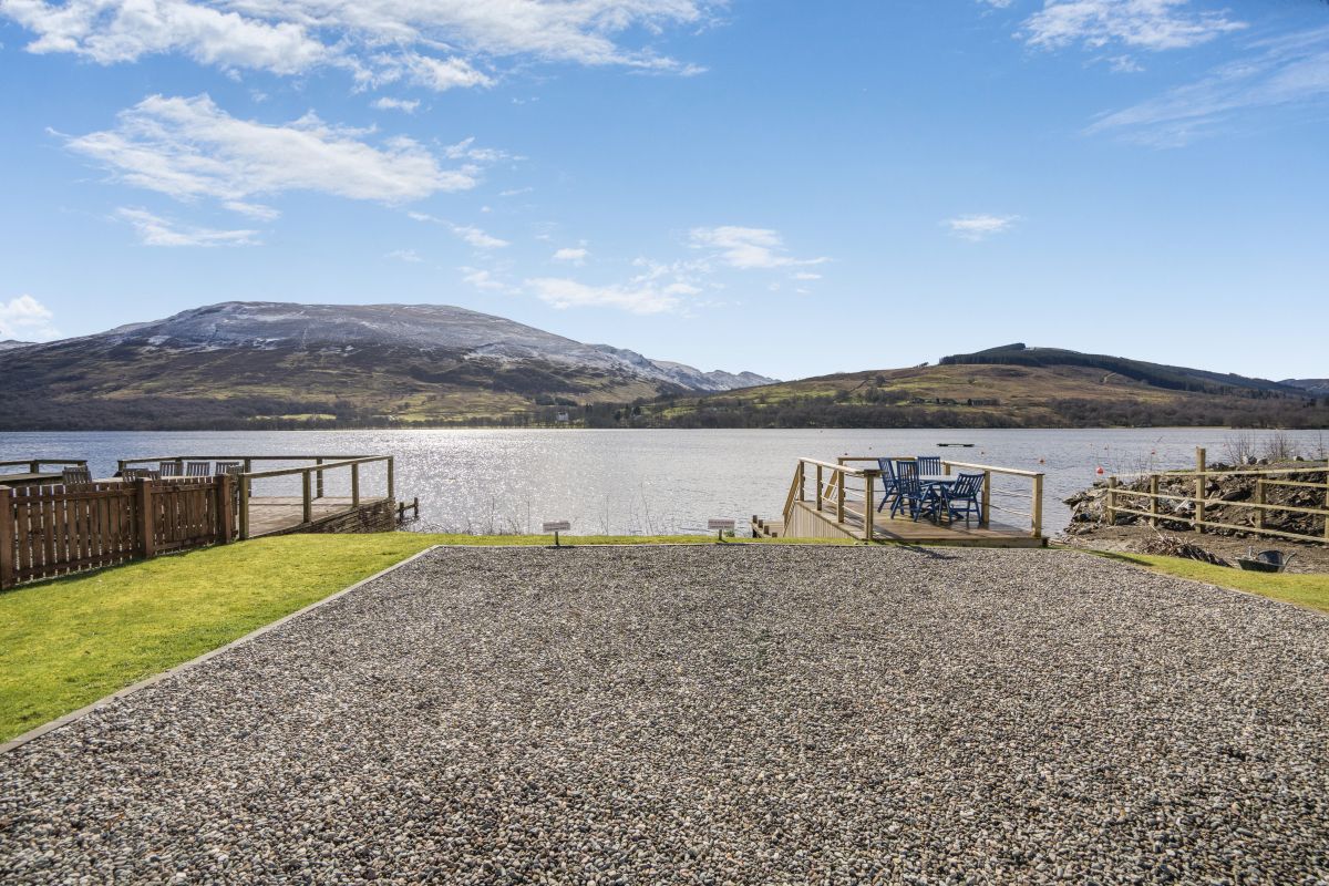 Castleview West, listing photograph 2