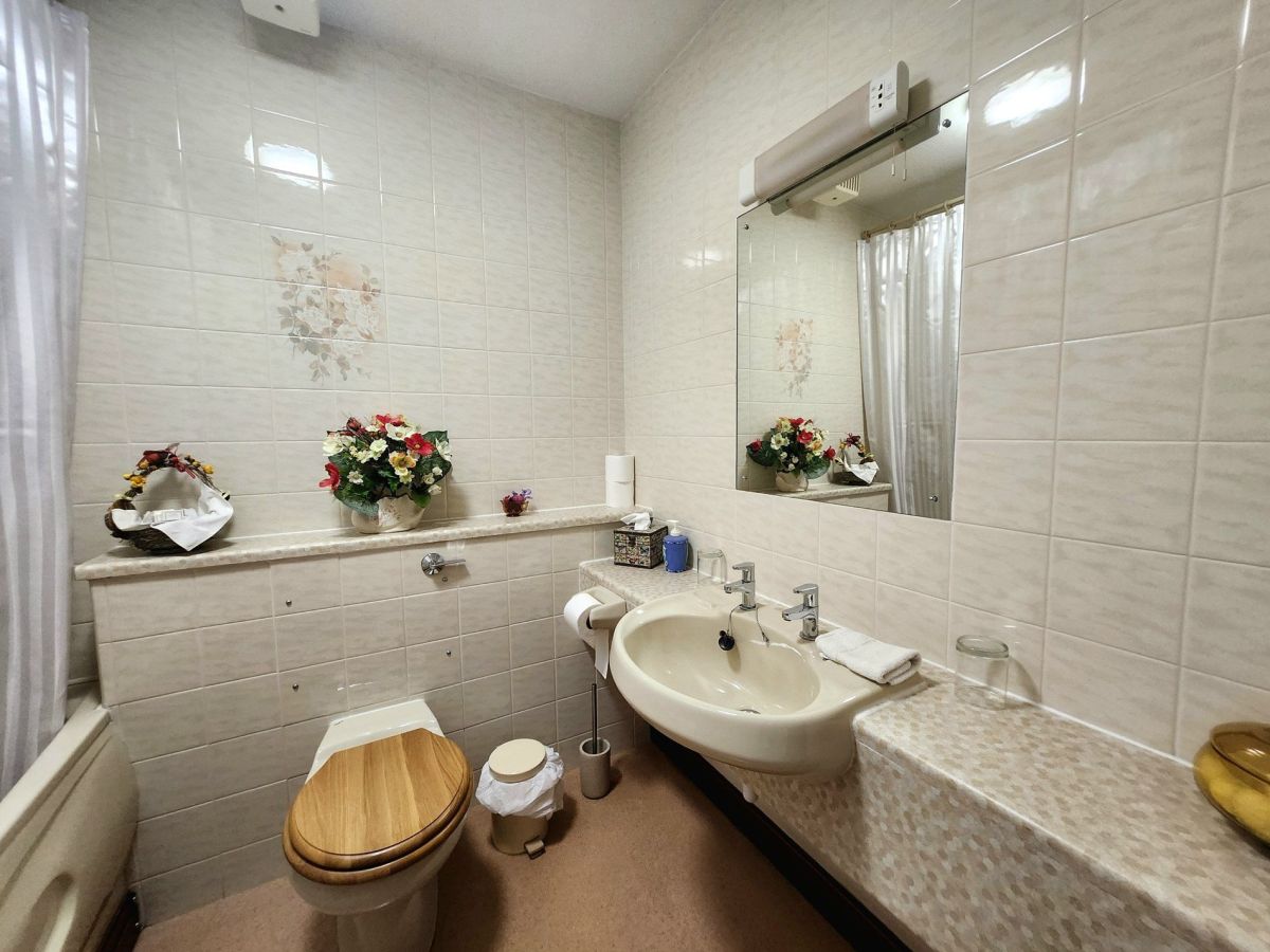 Yewdale Crags Apartment, listing photograph 8