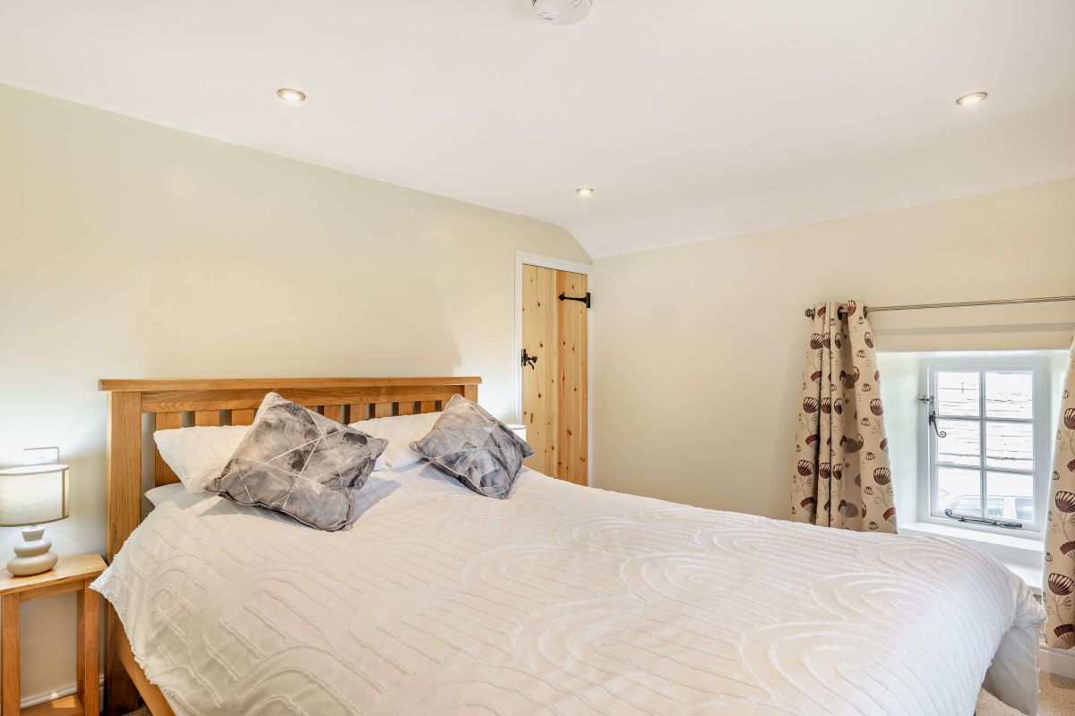 Hobcroft Cottage, listing photograph 11