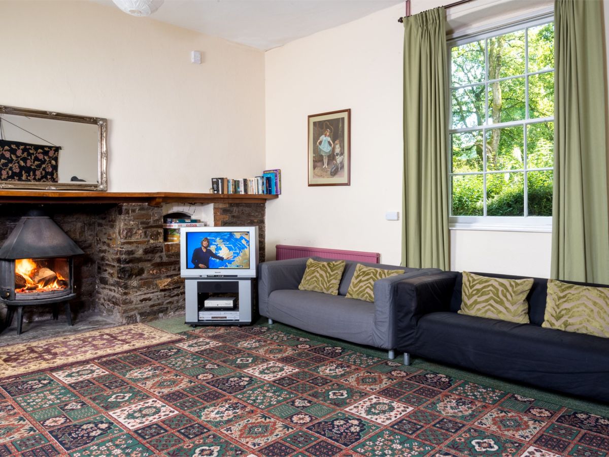 Llosged Farmhouse, listing photograph 8
