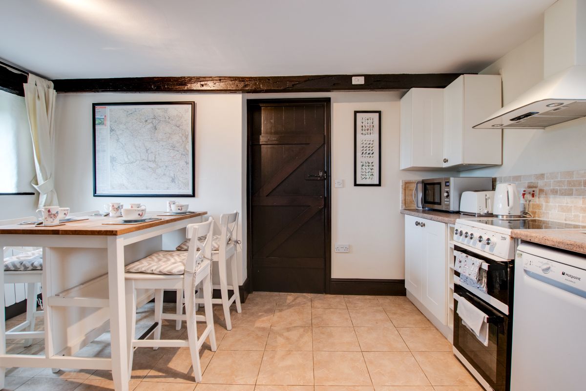 Harry Eyre Cottage, listing photograph 8