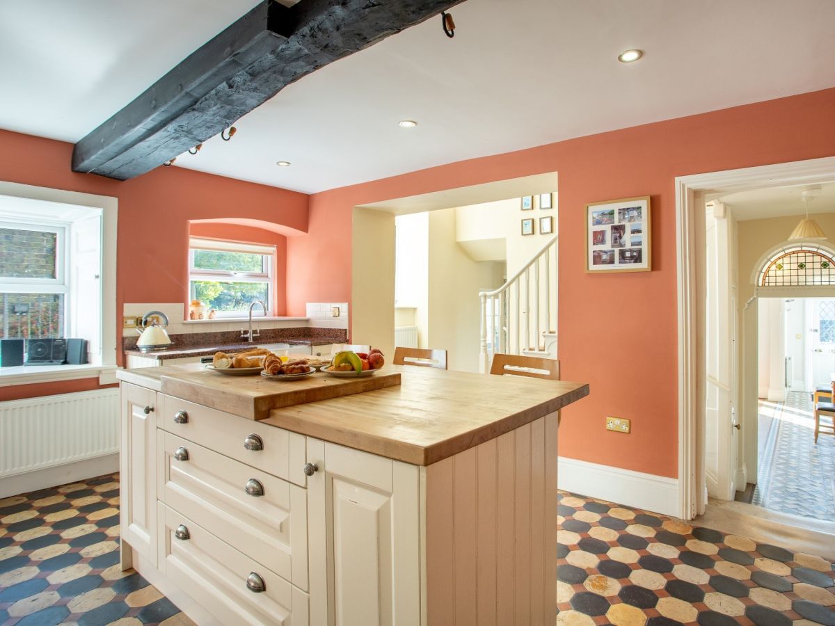 Holloway House, listing photograph 9