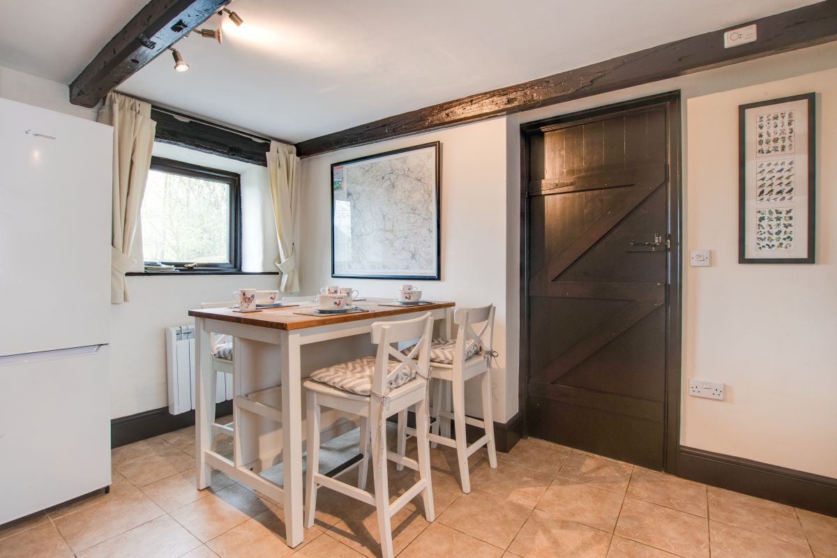 Harry Eyre Cottage, listing photograph 6