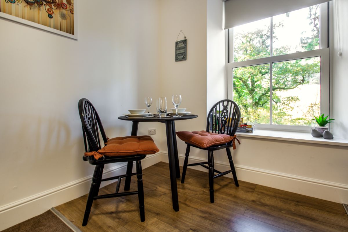 Fairy Glen Apt Three, listing photograph 10