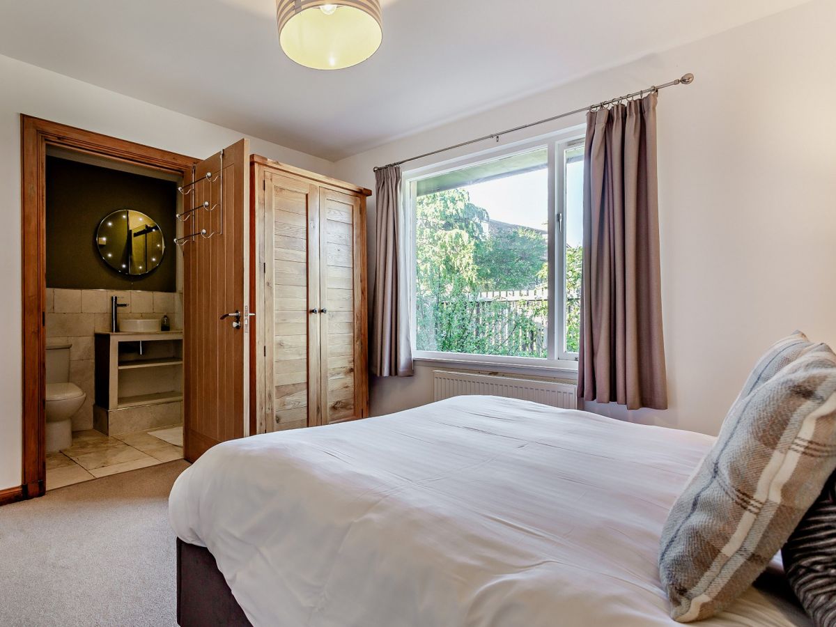Pebble Beach - Culloden, listing photograph 12