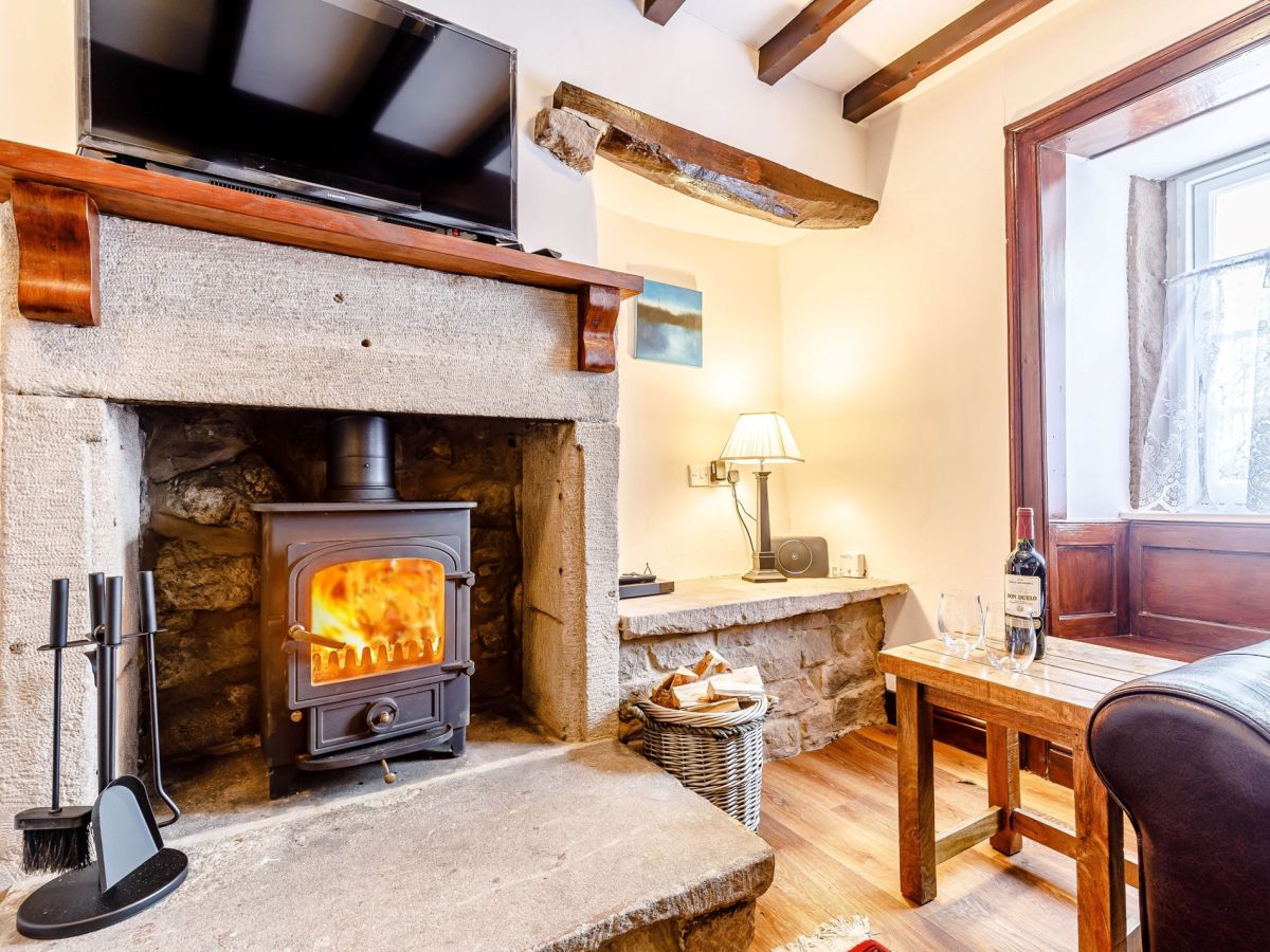 Yew Cottage - Winster, listing photograph 3