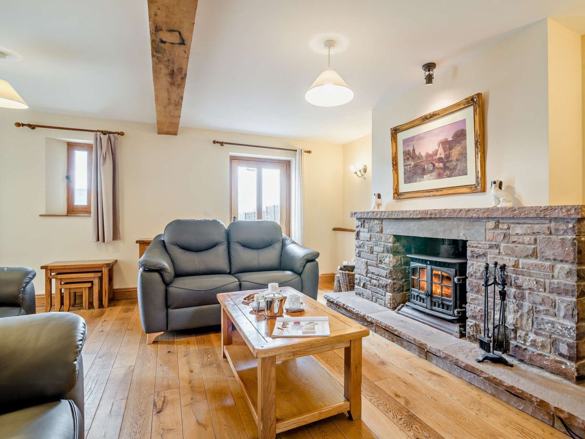 Cynfin Barn, listing photograph 7
