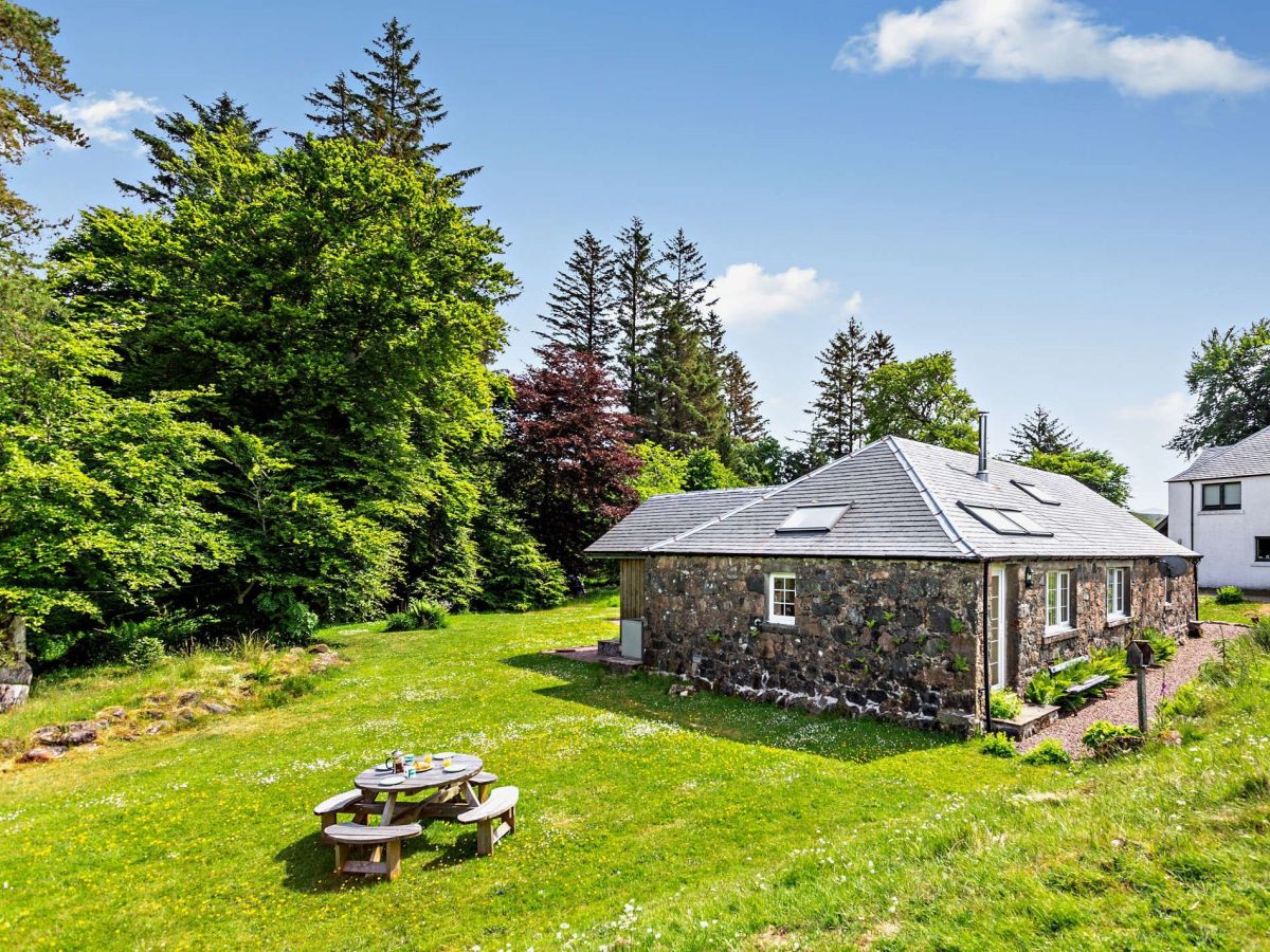 Shepherds Cottage - Erracht, listing photograph 6