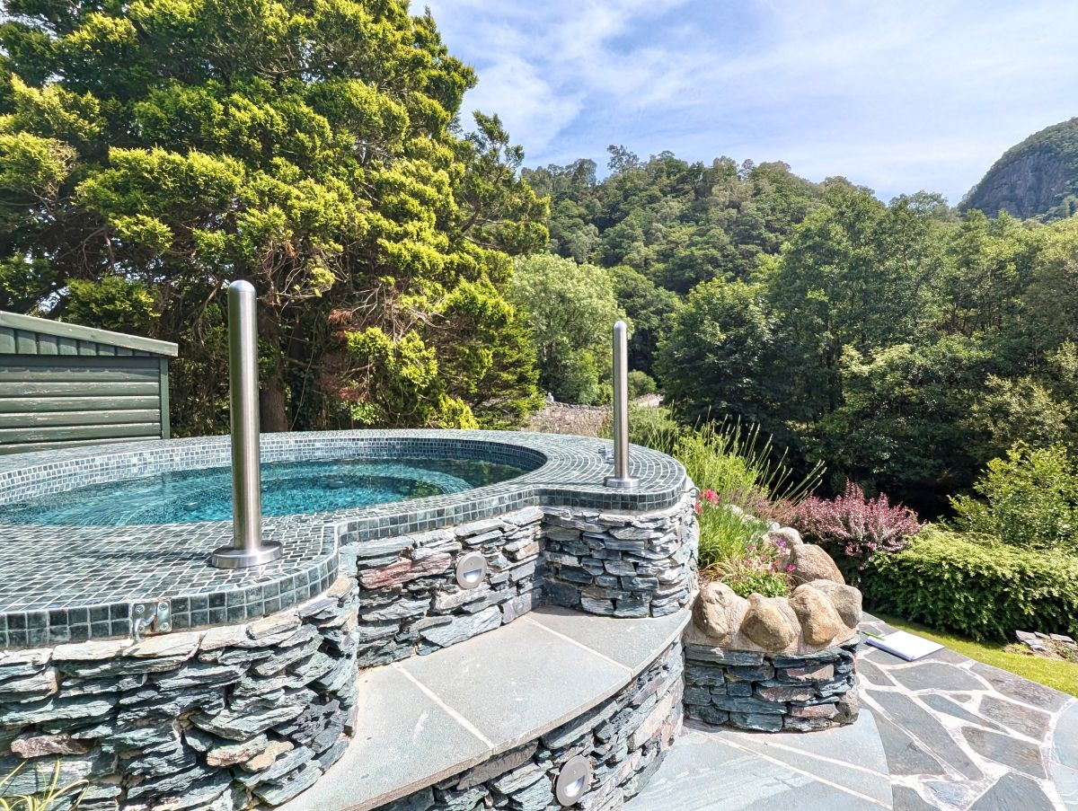 Riverside Retreat - Grange, listing photograph 2