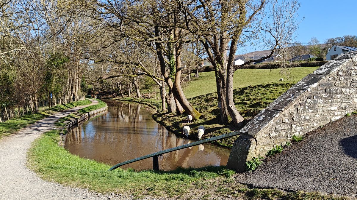 Lower Lock Cottage, listing photograph 2
