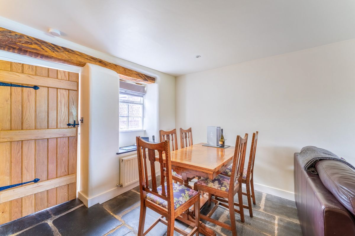 Field Cottage, listing photograph 6