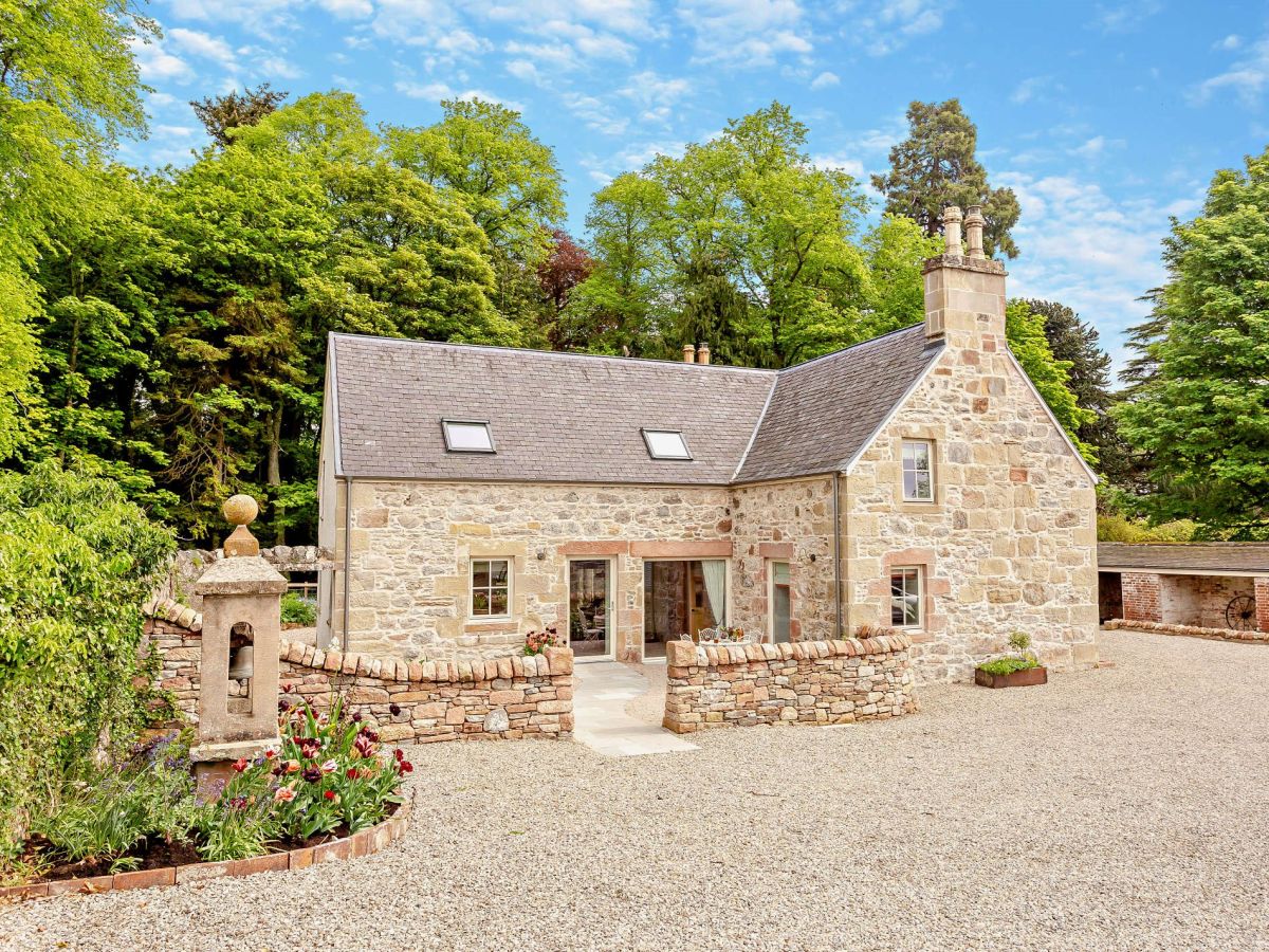 Lemlair Farmhouse, listing photograph 2