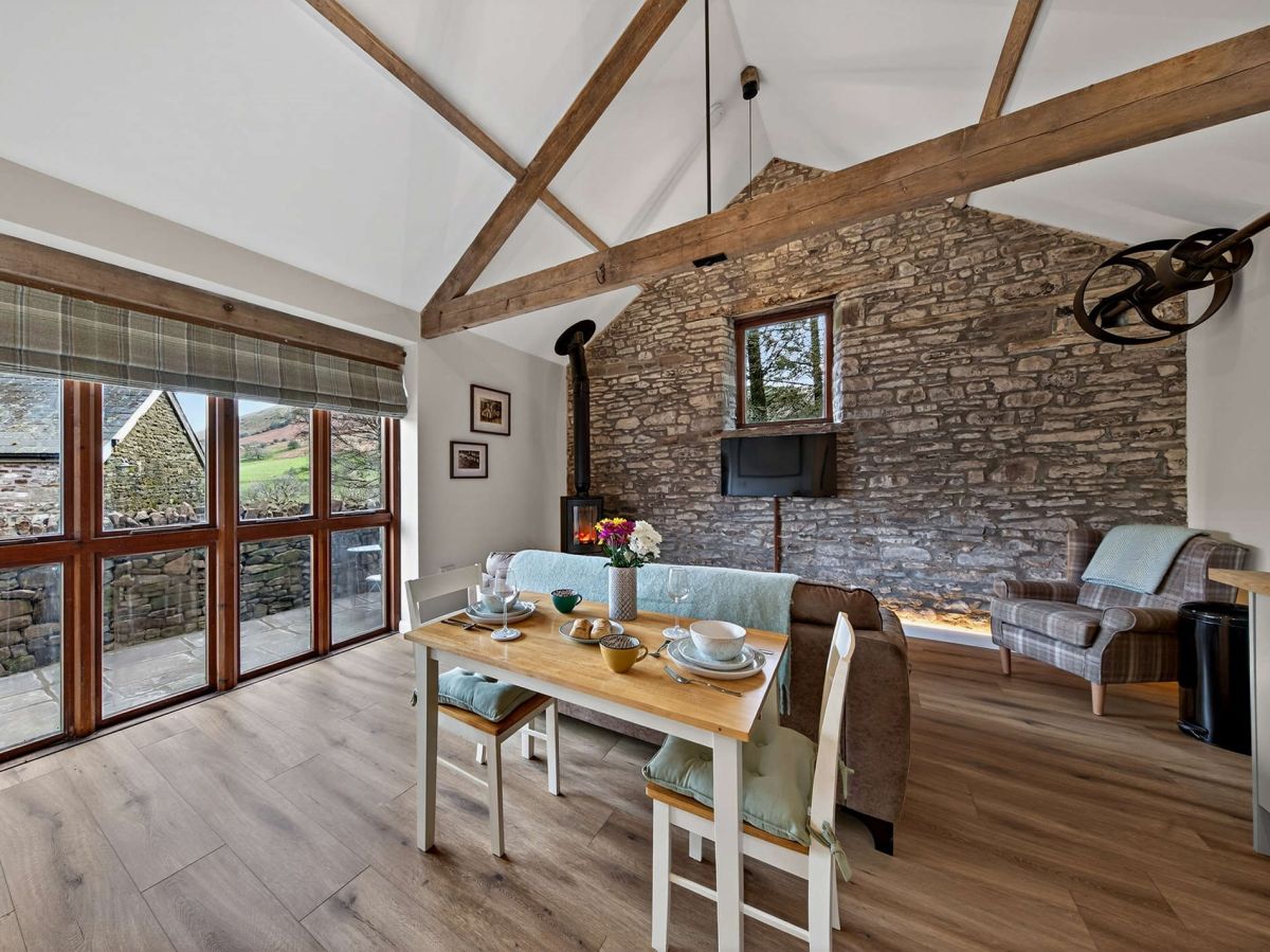 Beacons View Cottage, listing photograph 11
