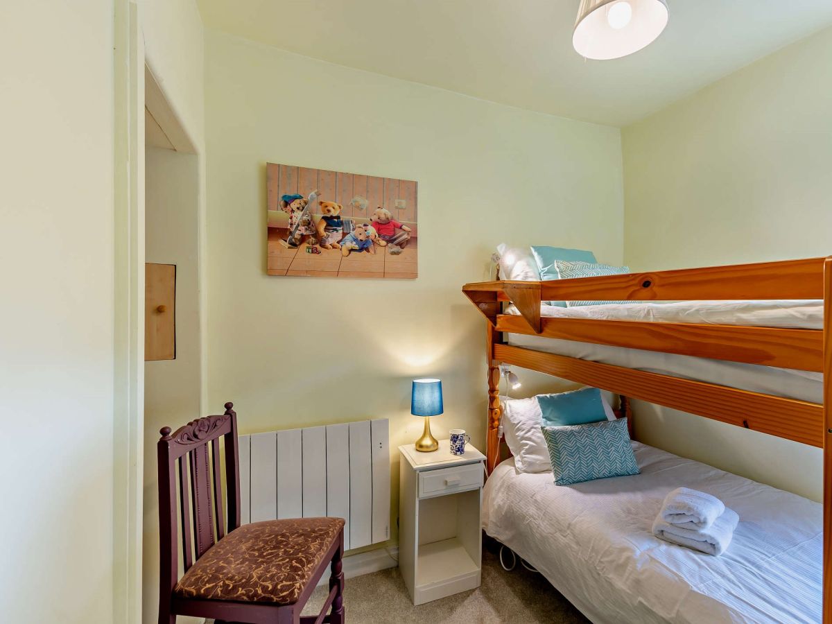 Emily's Cottage, listing photograph 4
