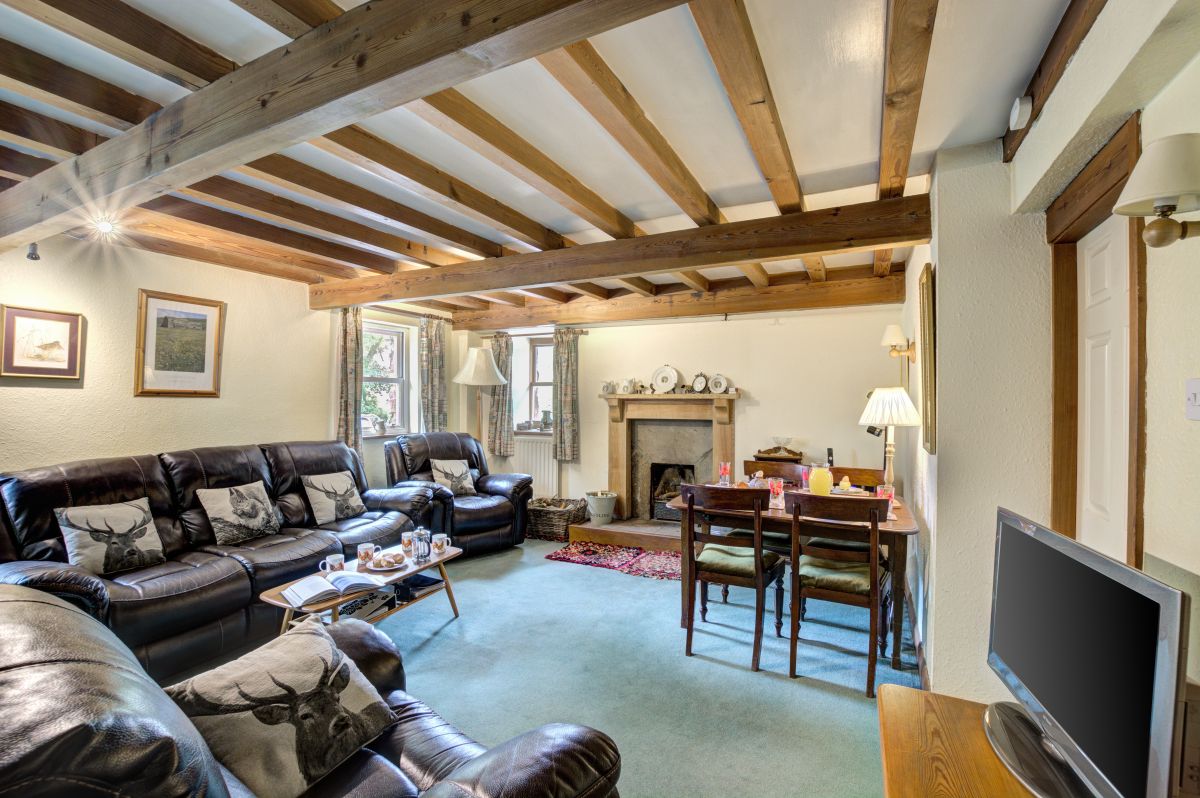 West Cottage, listing photograph 2