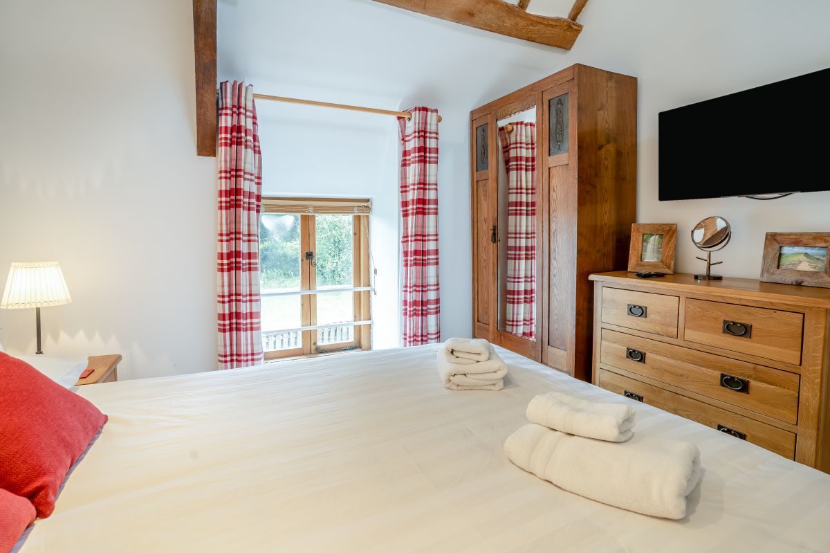 Usk Valley Cottage, listing photograph 11