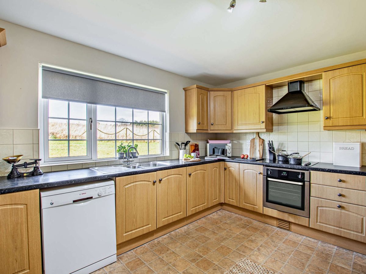 Stonecross View, listing photograph 7