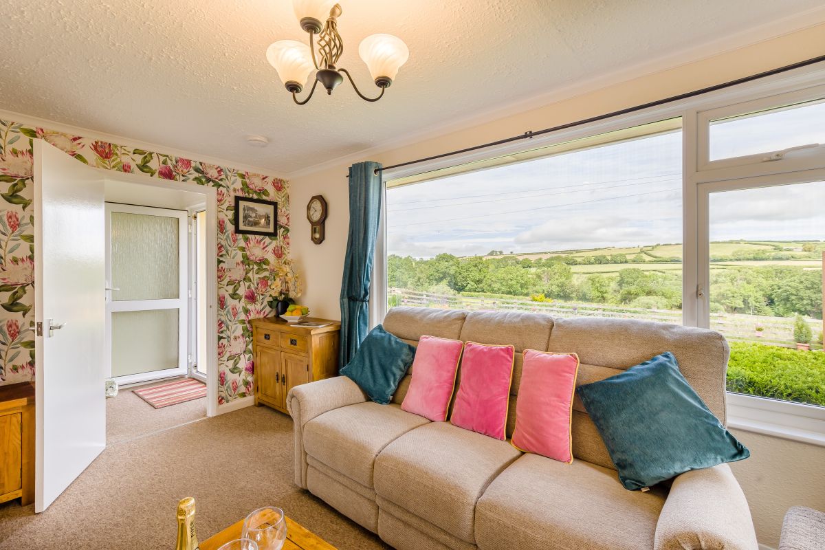 Anns Bungalow, listing photograph 12