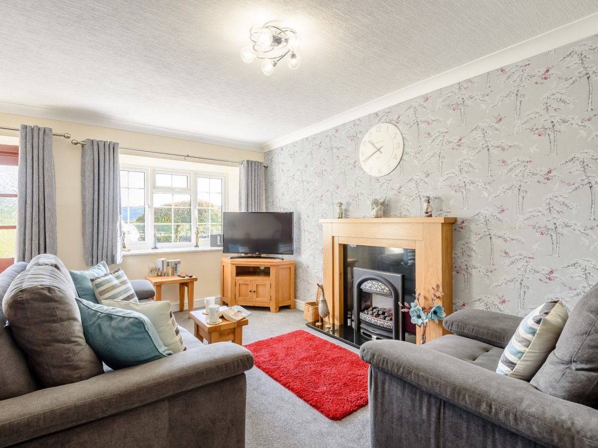 Wern Cottage, listing photograph 4