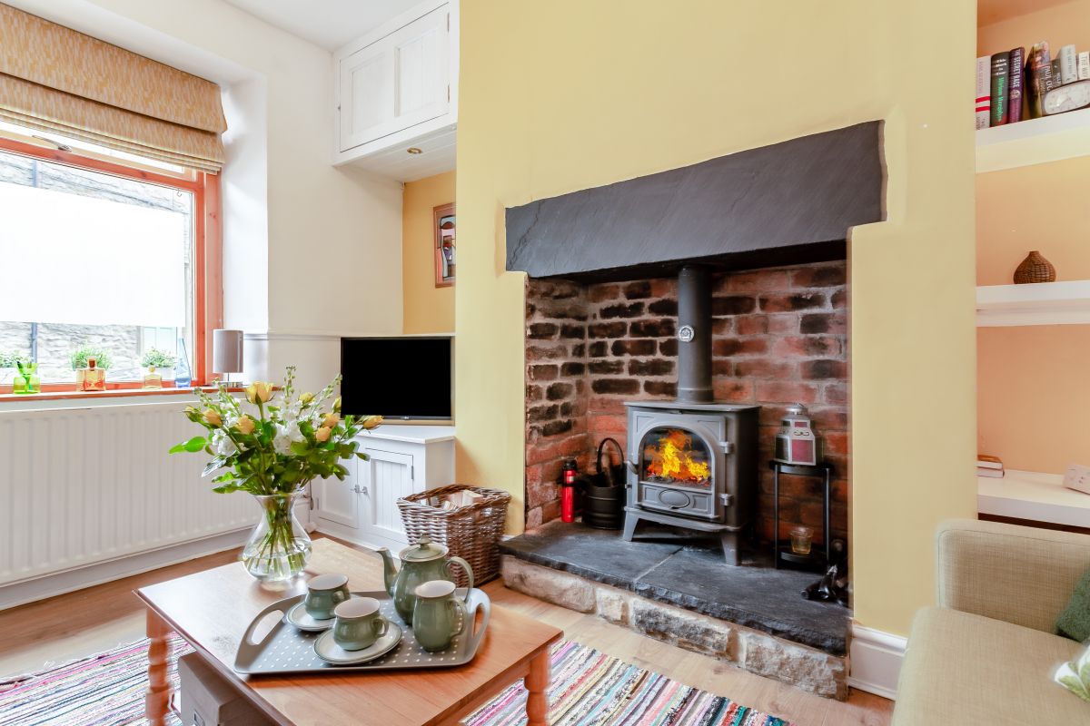 Moonstone Cottage, listing photograph 10