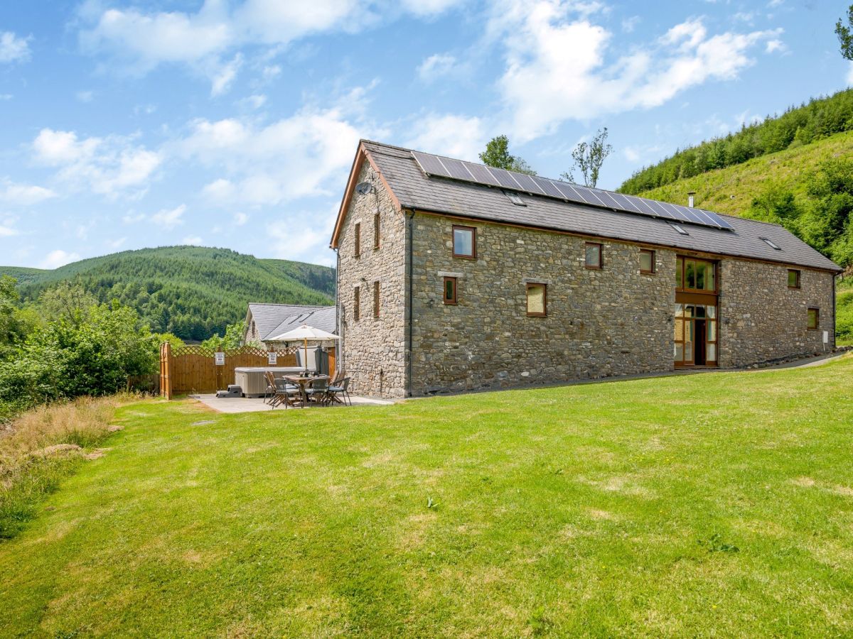 Glyn Barn, listing photograph 3