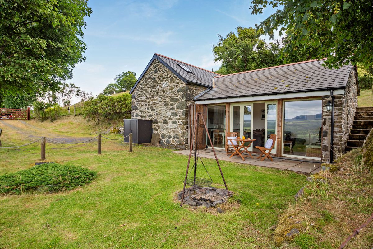 Tyddyn Llafar Cottage, listing photograph 4