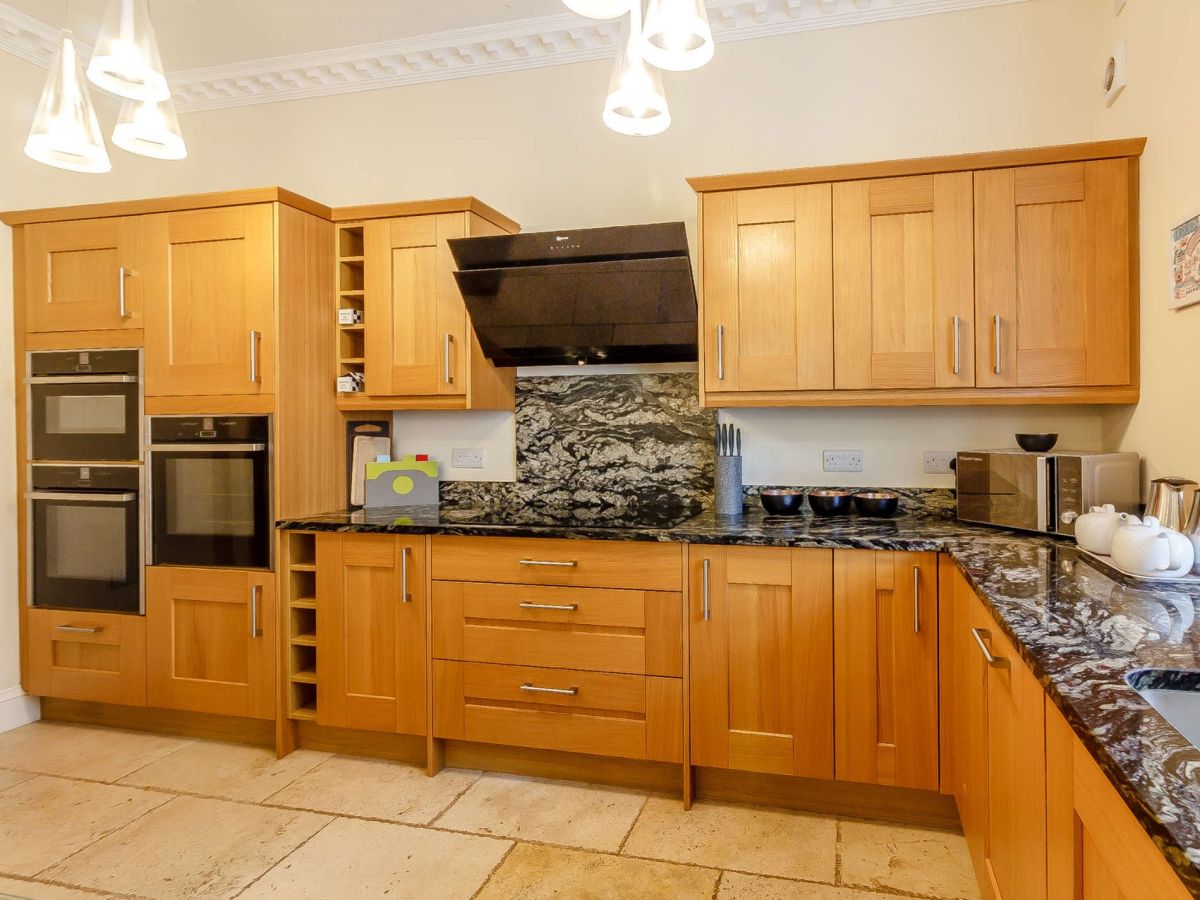 Bagshot House, listing photograph 5
