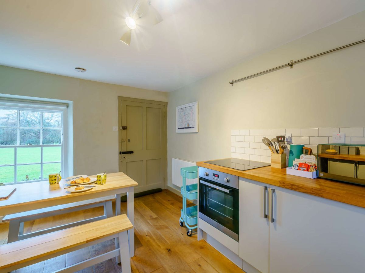 Corner Cottage, listing photograph 8