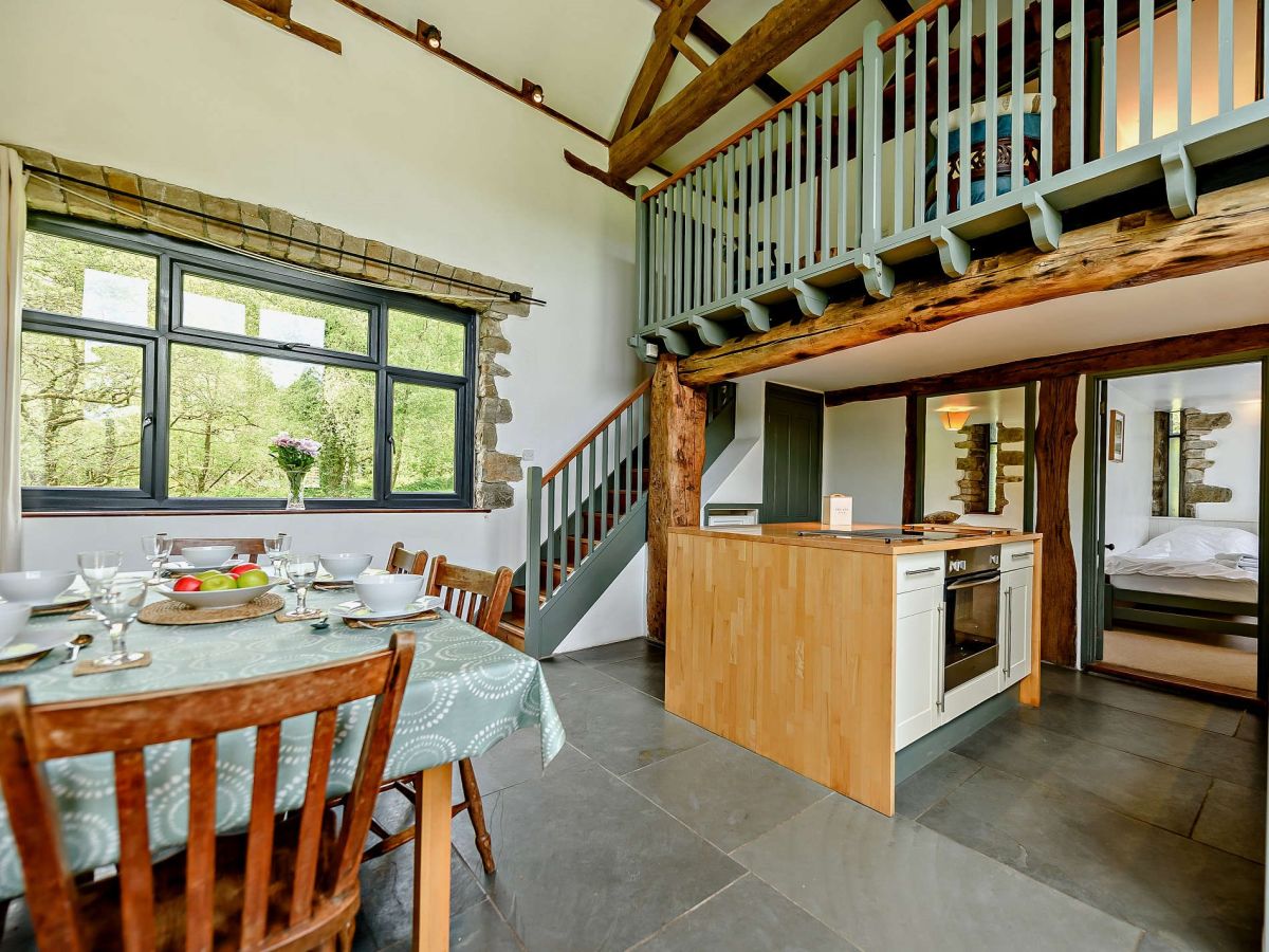 Clear Water Barn, listing photograph 7