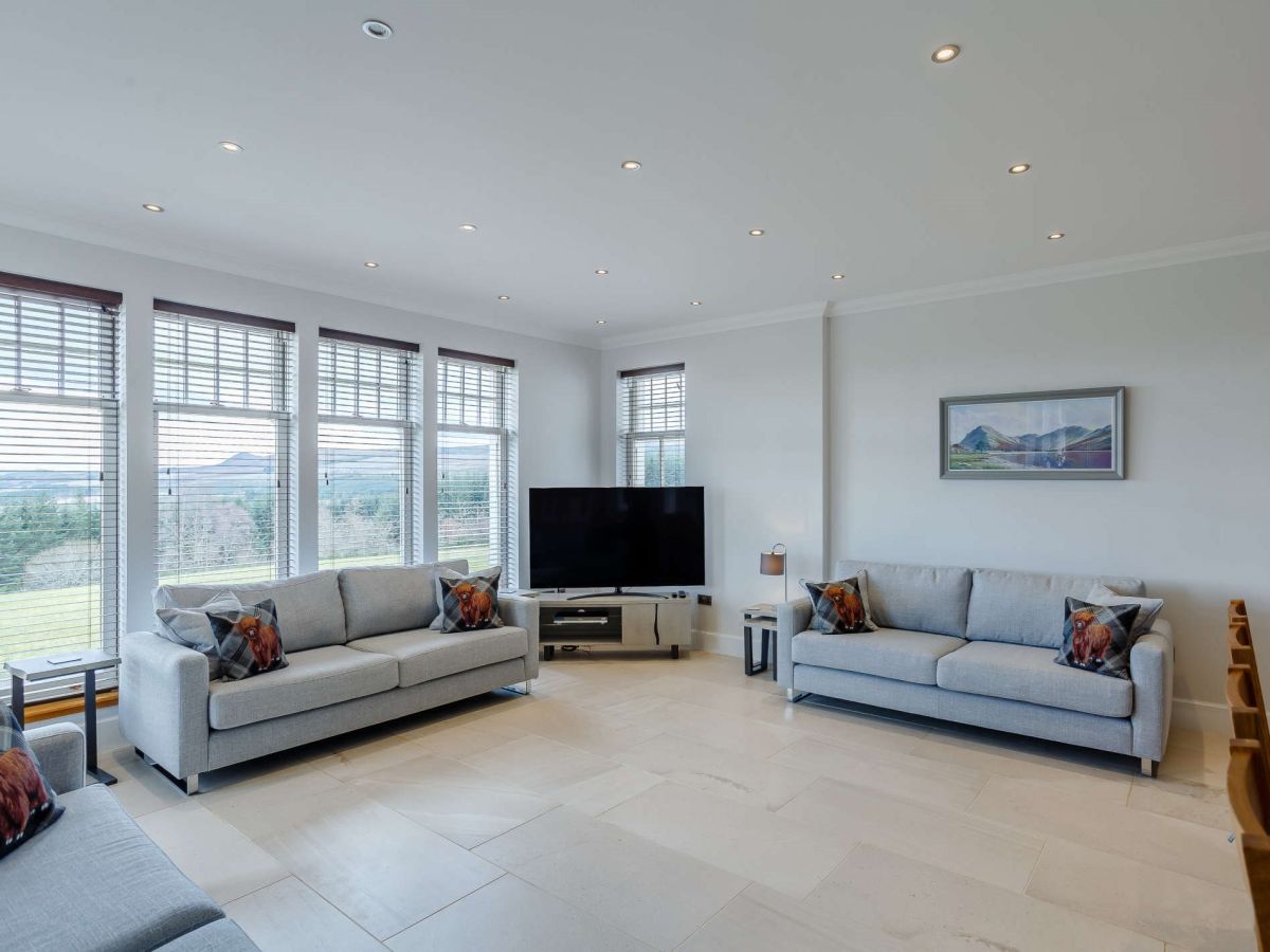New Lodge - Swordale, listing photograph 5