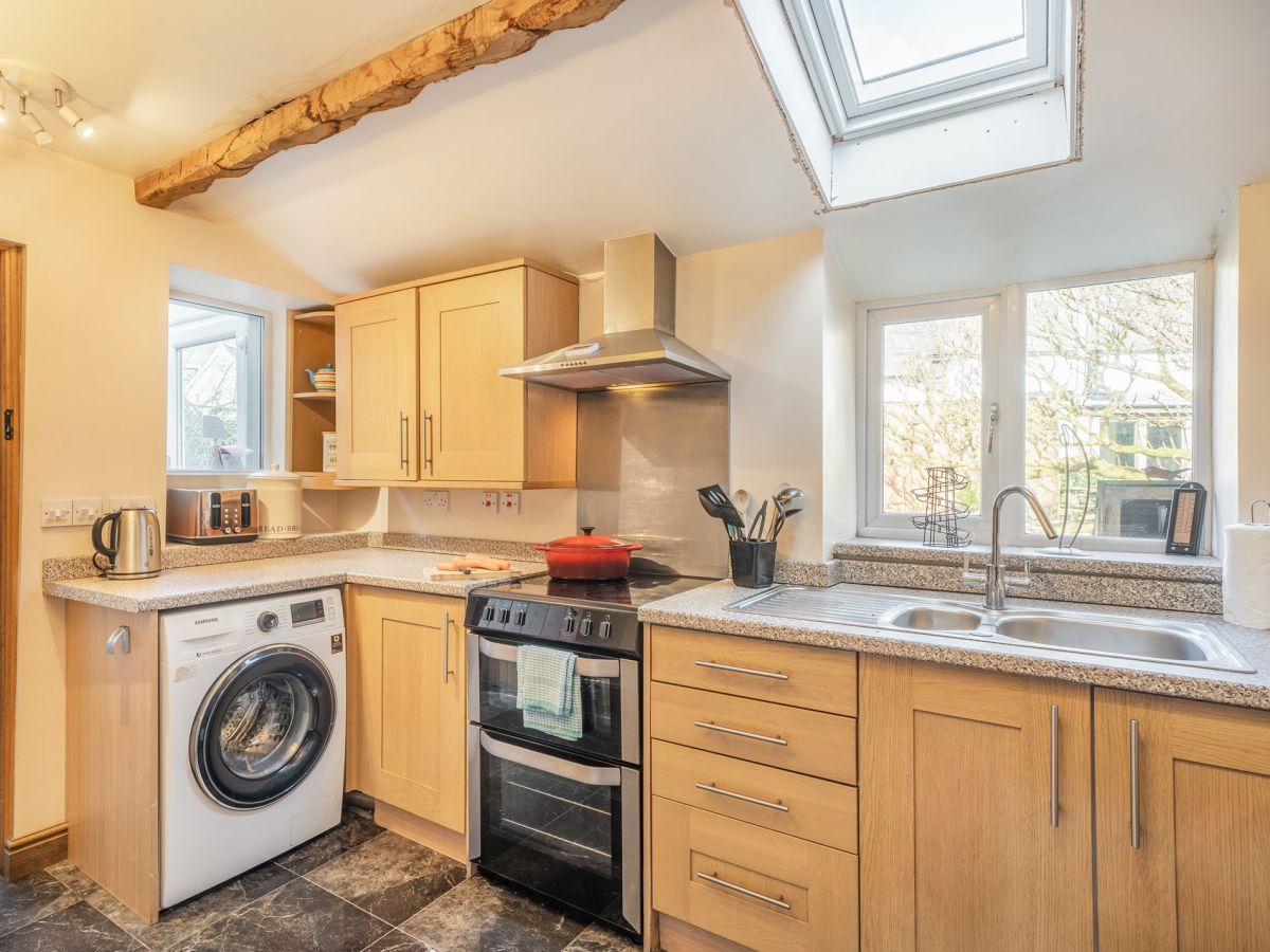 Honeysuckle - Hawkshead, listing photograph 9