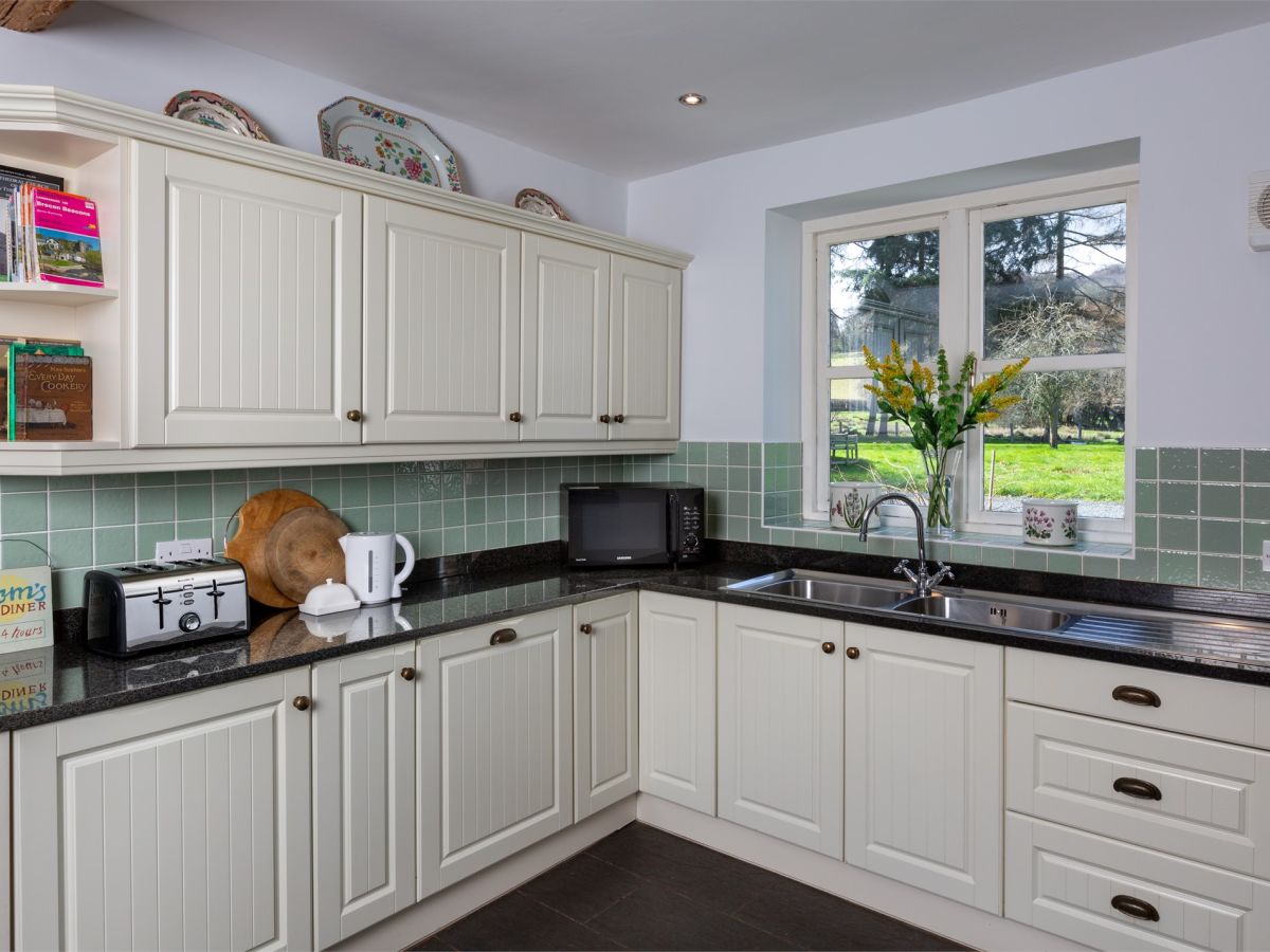 Llandefaelog Cottage, listing photograph 4