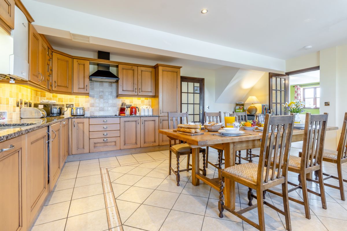 Ty Mawr Coach House, listing photograph 10
