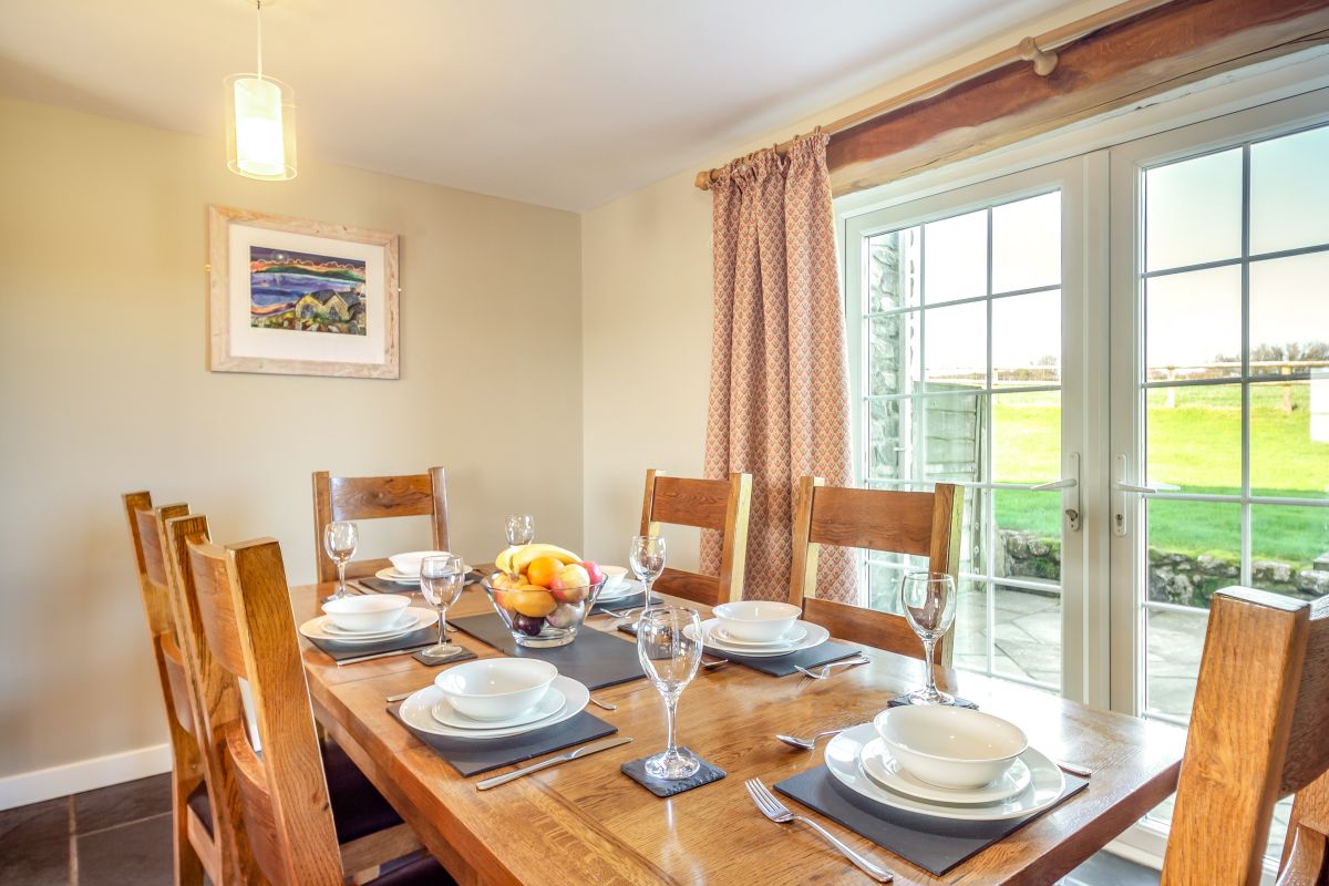 Llys Mawr, listing photograph 9
