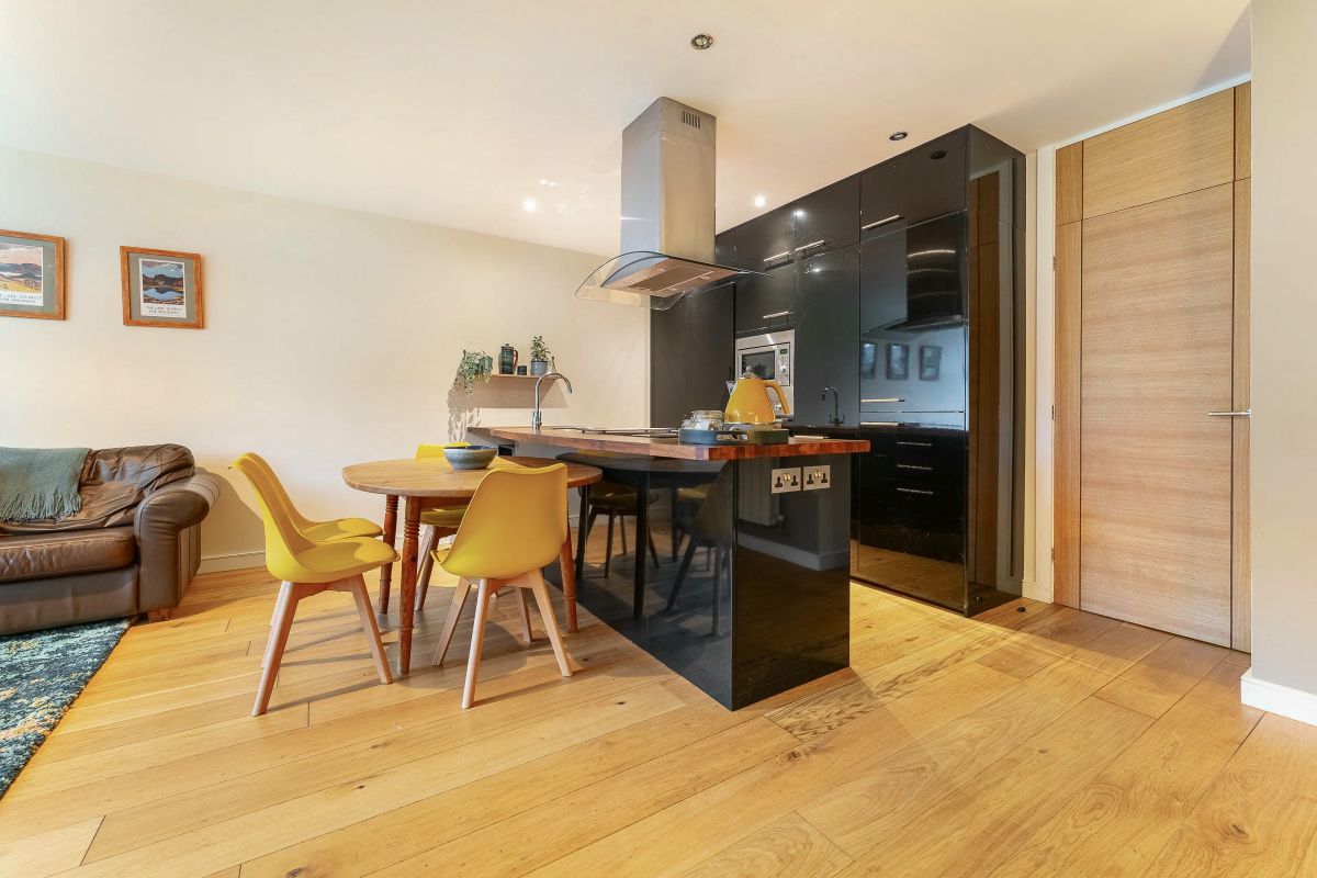 9 Blue Hill Park, listing photograph 8
