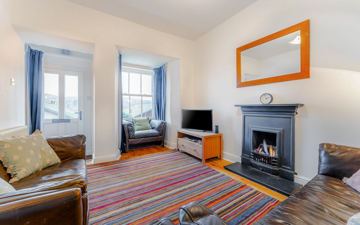 High View, listing photograph 4