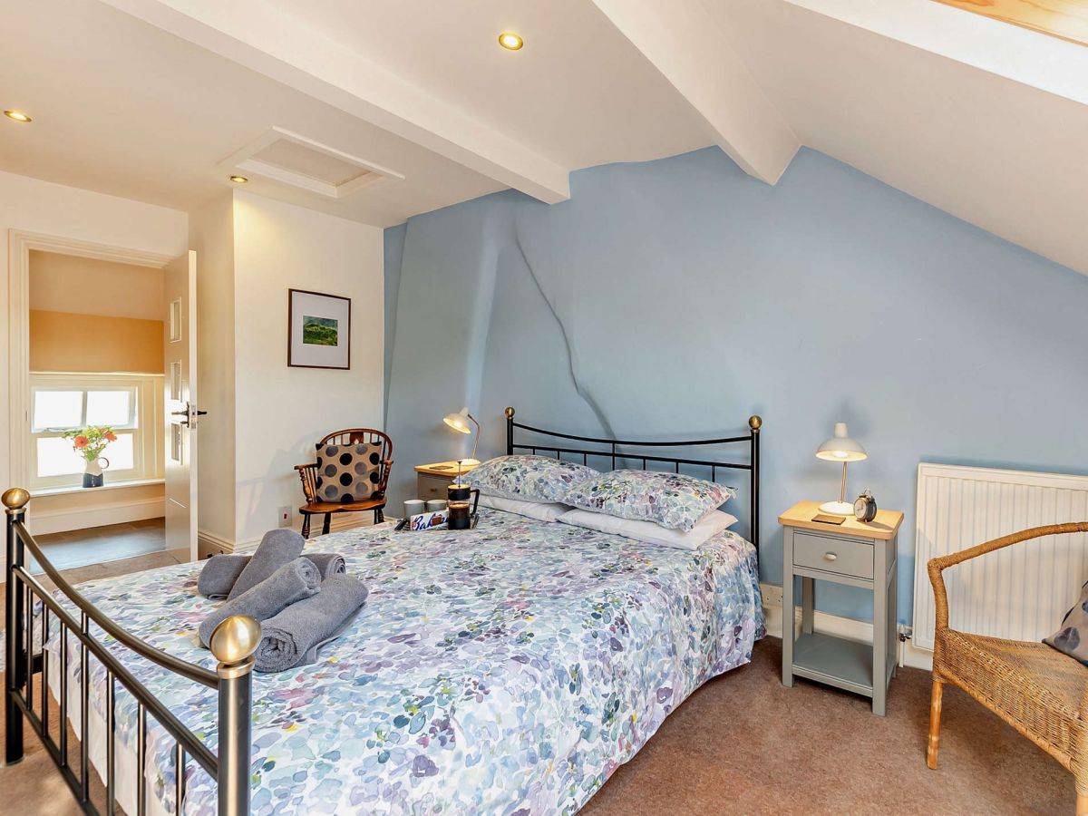 Baslow Cottage, listing photograph 10