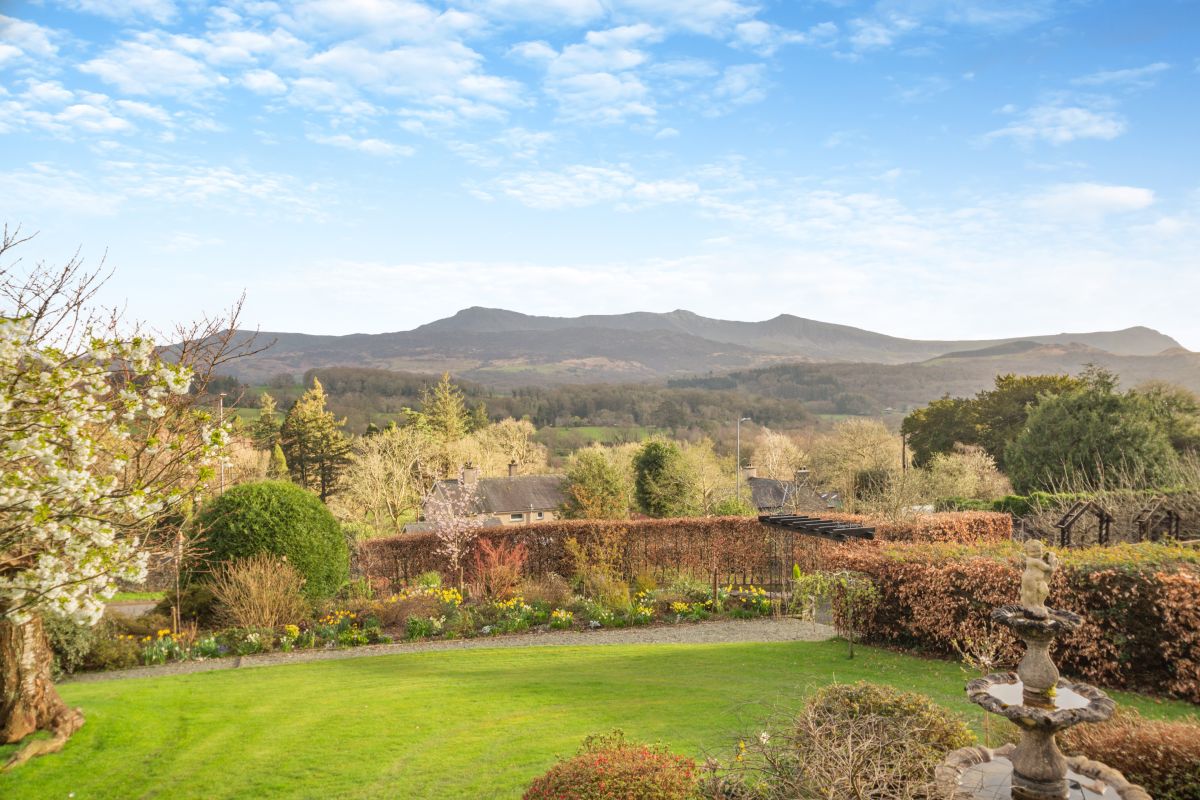 Cysgod y Coed, listing photograph 11