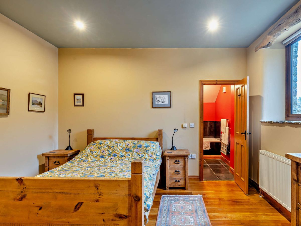 Combs Barn, listing photograph 10