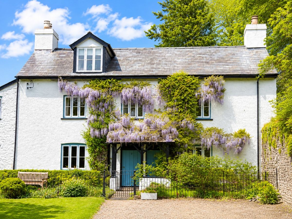 Castell Madoc Cottages