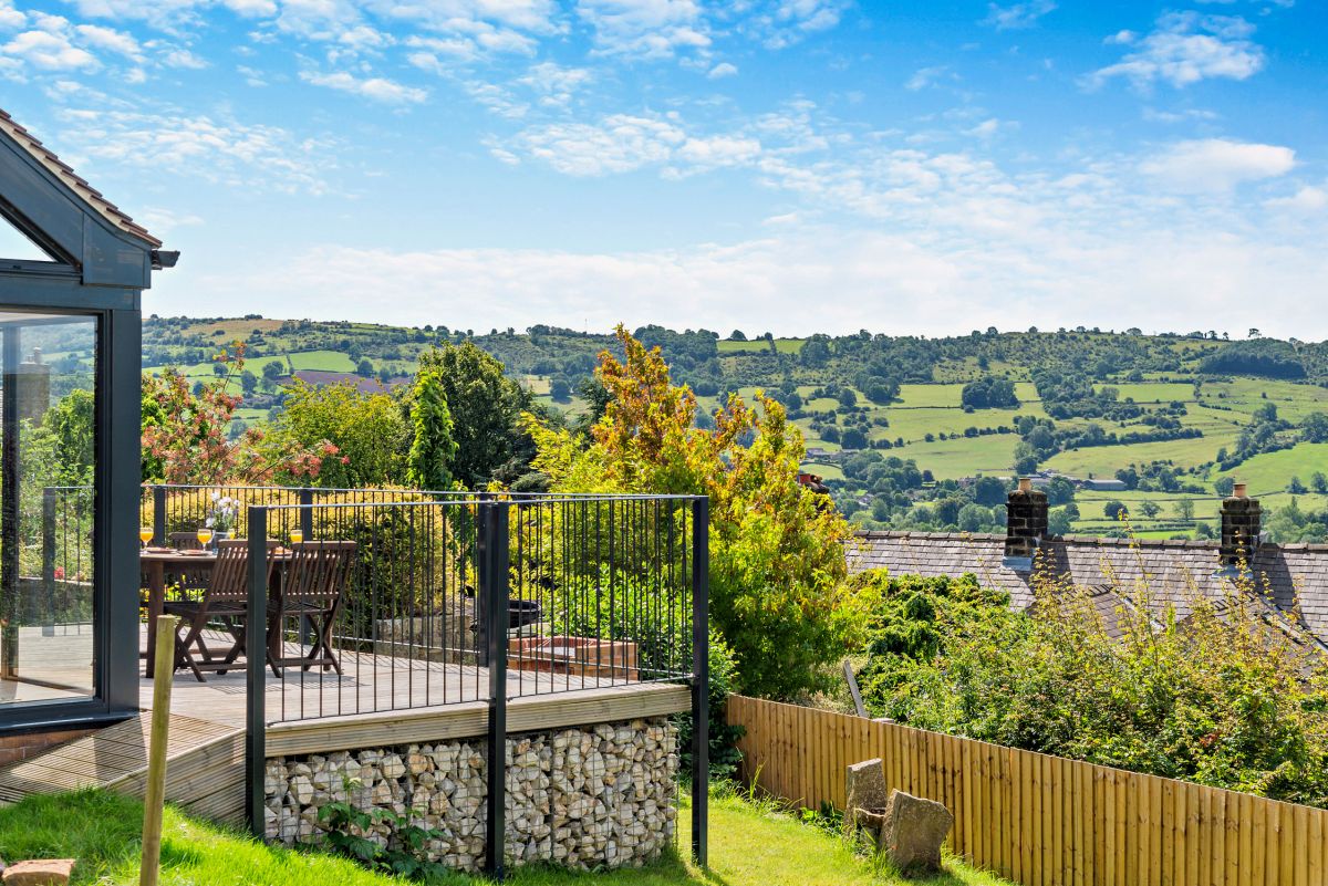Apple Tree View, listing photograph 2