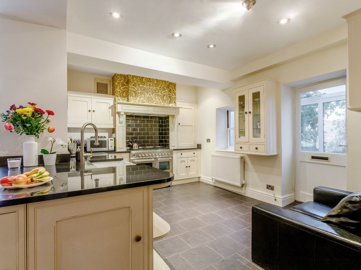 Fox House, listing photograph 8