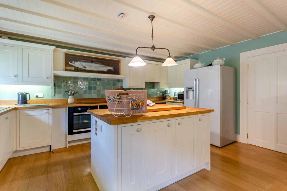 Stack Lodge, listing photograph 8