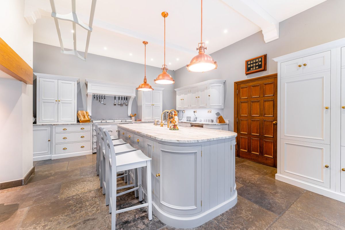 Middle Reston, listing photograph 8