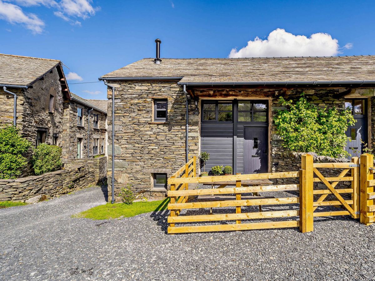 Mountain Retreat, listing photograph 3
