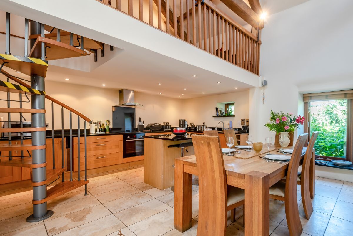 Brook Cottage, listing photograph 10